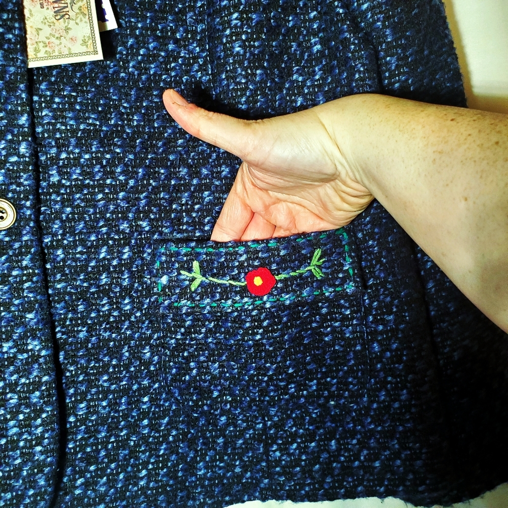 NWT Joe Browns Navy Tweed Blazer Flowers & Buttons - Picture 3 of 8